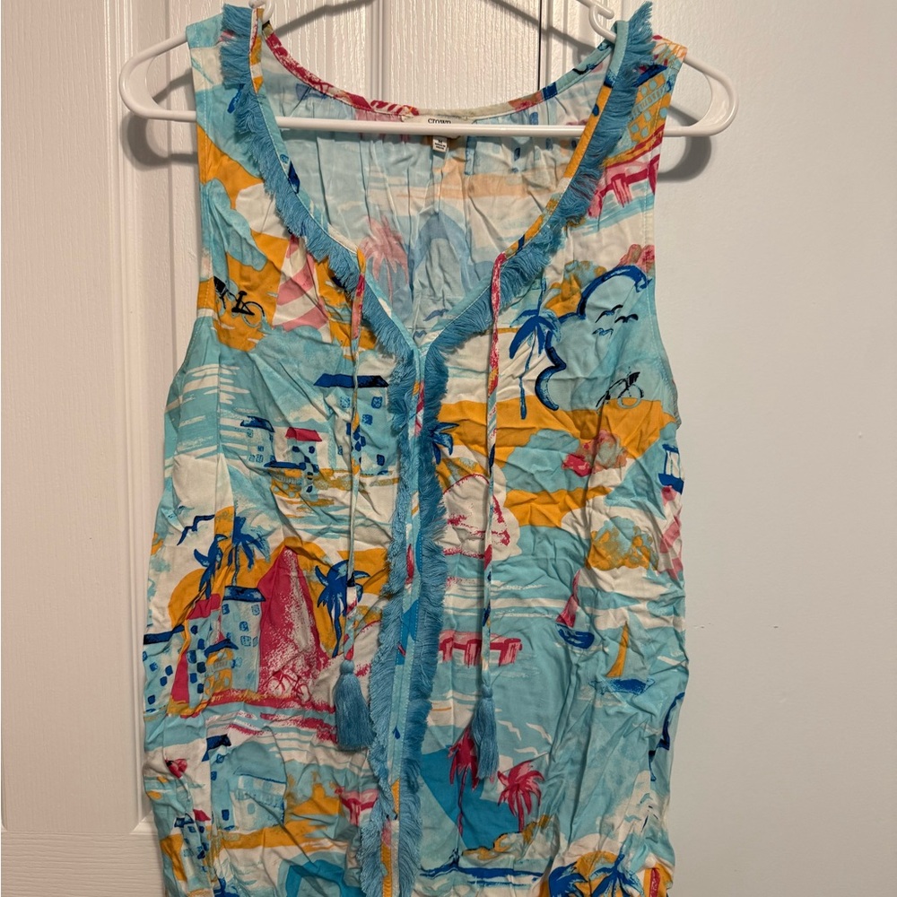 Crown & Ivy Tropical Print Sleeveless Top